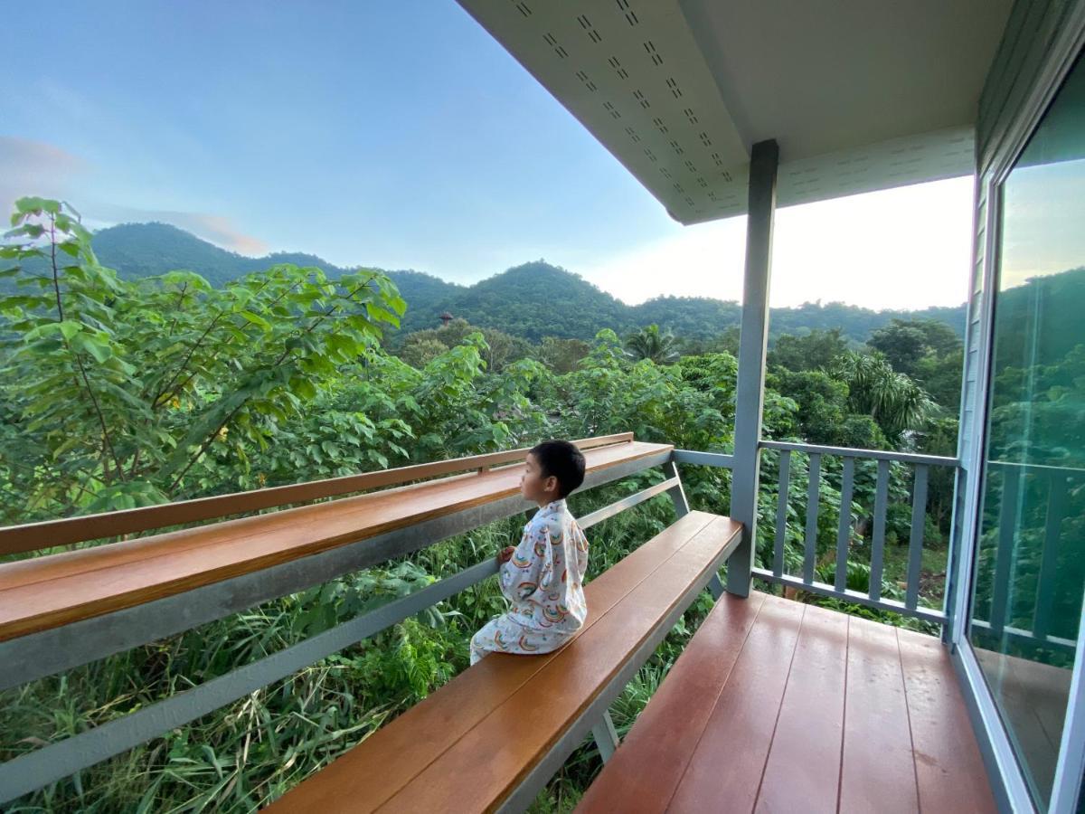 Baan I-A-Run Resort Пакчонг Экстерьер фото